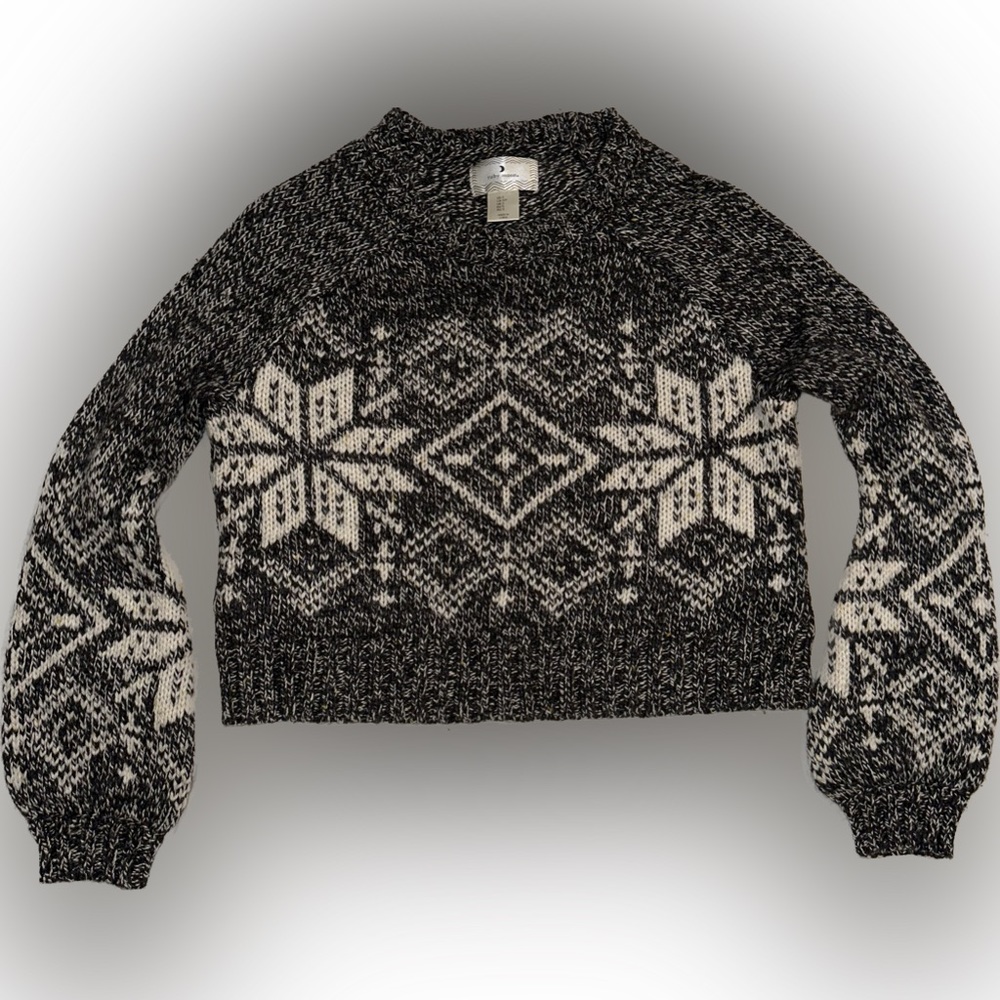Ruby Moon Sweater Women’s Size S, Short Sweater